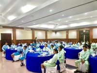 SISWA SMK GANDHI USADA BALI TRAINING DI HOTEL MEWAH BINTANG 5